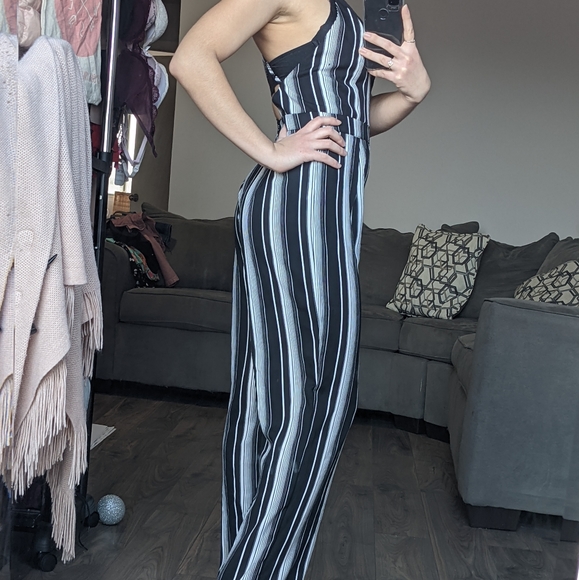 S Chic Black & White One-piece By Revamped - Picture 5 of 16
